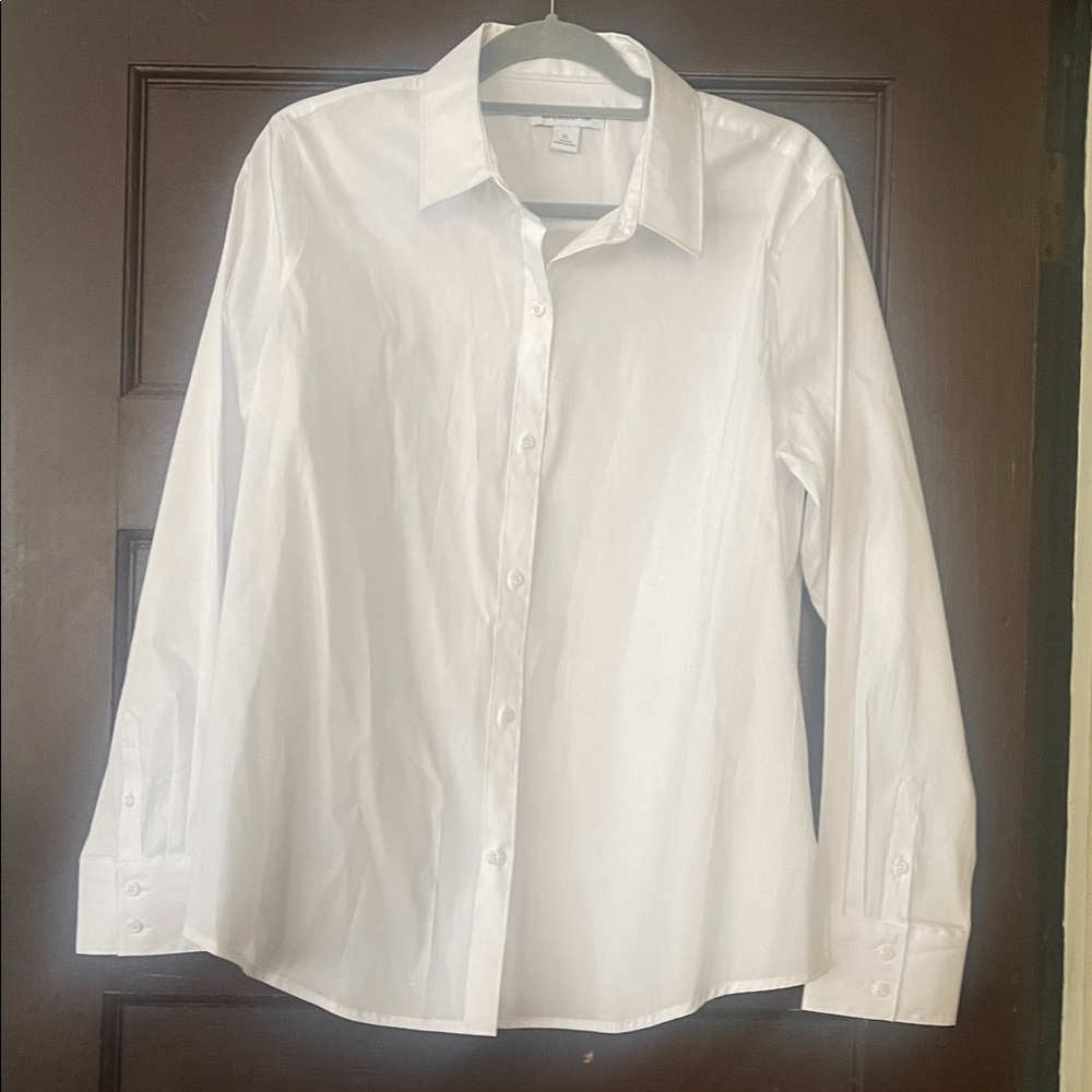 Liz Claiborne Crisp White Collared Shirt